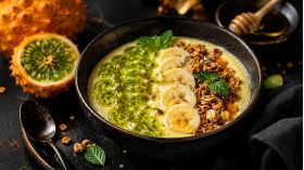 Kiwano Smoothie Bowl s Jogurtom, Medom i Granolom_Exoticking